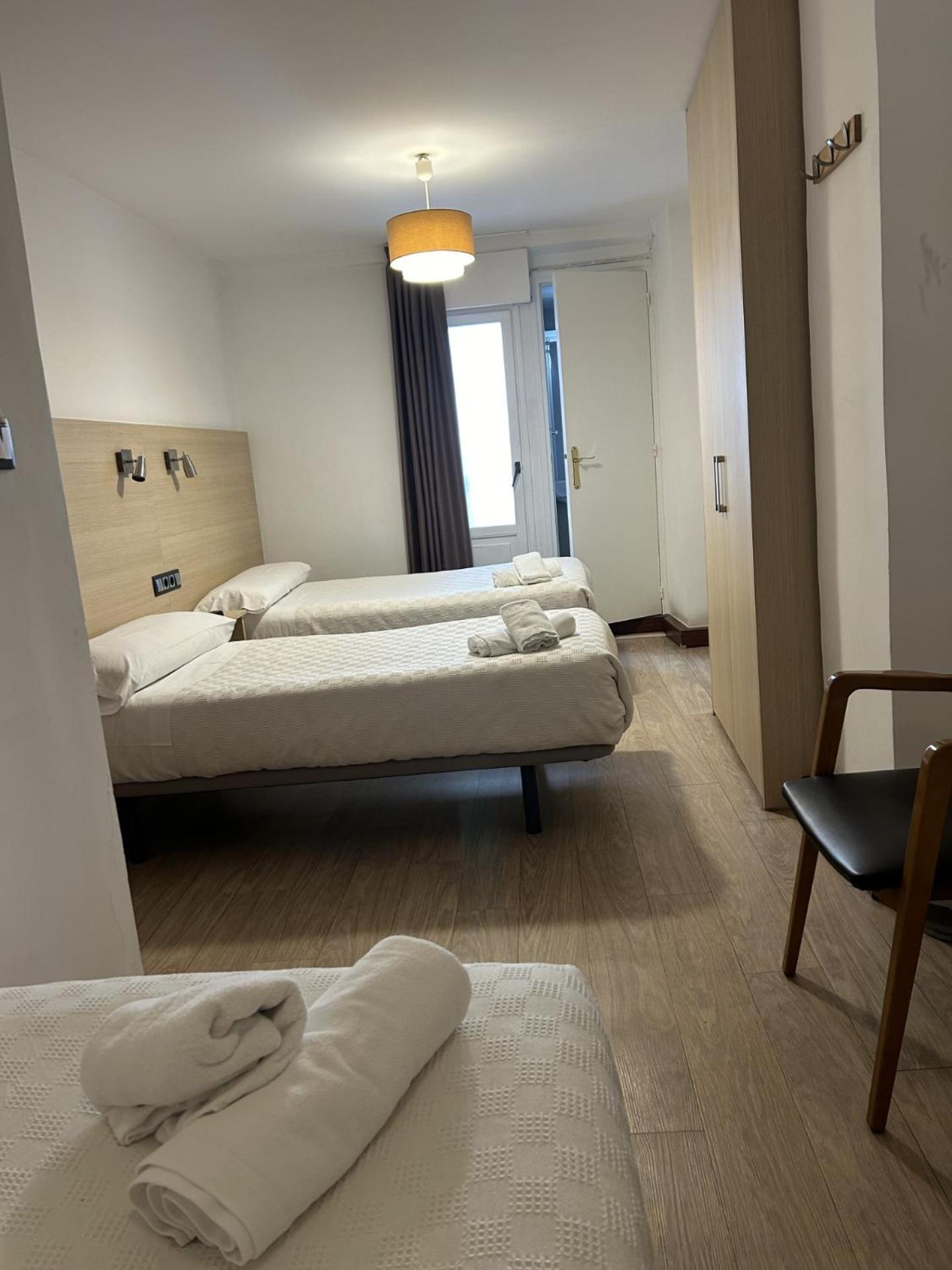 מלון פמפלונה Casa Otano מראה חיצוני תמונה